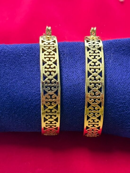Tory Burch Jewelry - TORY BURCH KINSLEY HOOPS EARRINGS